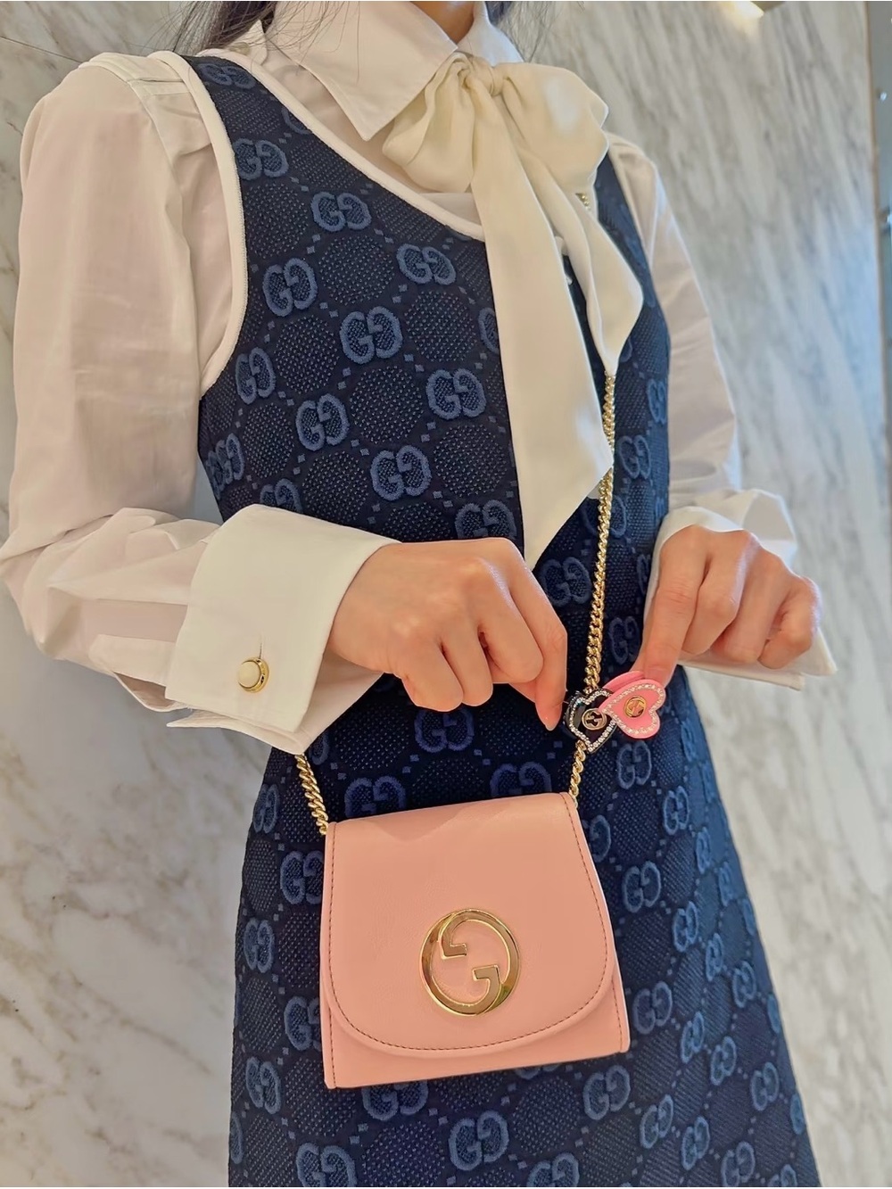 Gucci Blondie Medium Chain Wallet - Picture 14 of 16